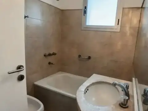 Departamento 3 ambientes con 2 baños