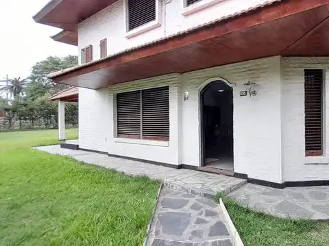 Casa en Venta con 1 cochera