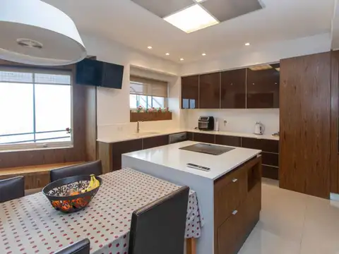 Departamento en Venta con 2 cocheras