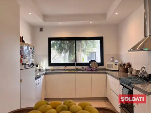 Casa 4 ambientes con 1 baño