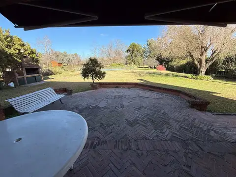 Casa 5 ambientes con 5 baños