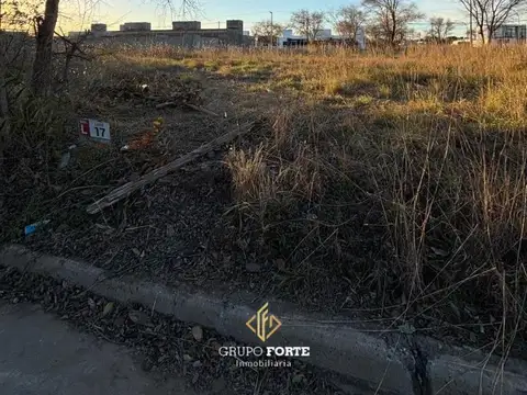 Terreno en Venta 30  mts Fondo