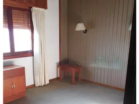 Venta Casa 3 Dormitorios con Garage - Tolosa