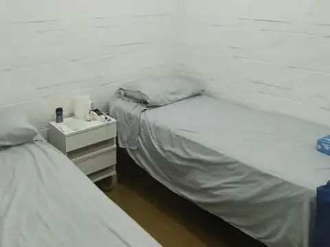 Casa 7 ambientes con 2 baños