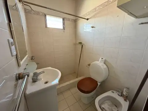 Depto Tipo Casa en Venta de 6 ambientes