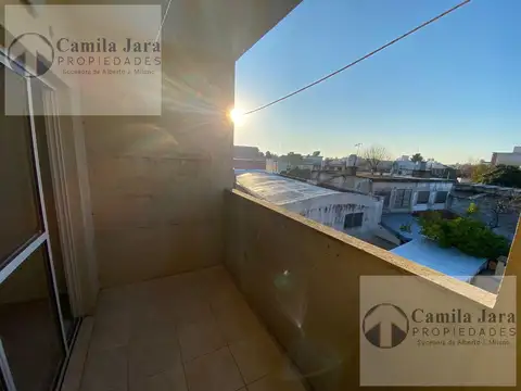 Departamento en venta 2 1/2  en Villa Luzuriaga