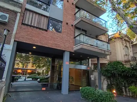 Bv Oroño 455. Alquiler un dormitorio.