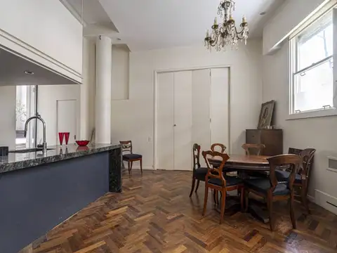 Blas Parera 100, Piso 0
