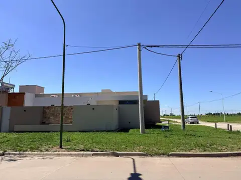 Casa en Venta en El Bosque, USD 270.000