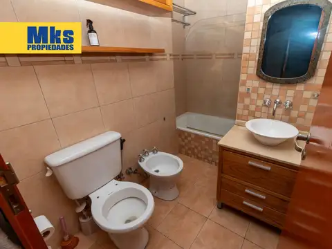 Triplex de 4 ambientes en Barracas