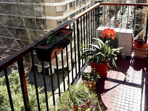 Echeverría 2000, Piso 7