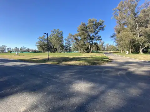 Terreno en Venta en Los Pinares Country Club, USD 30.000