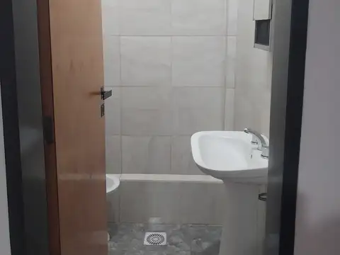 Casa en Alquiler con 1 cochera