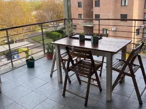 Departamento en Alquiler con 1 cocheras