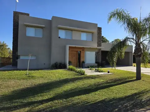Casa en Venta en Victoria, USD 480.000