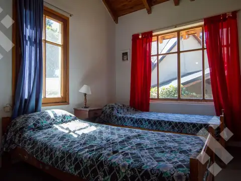 Venta Casa 3 dormitorios- calle Los Alamos-Barrio Chapelco-San Martin de los Andes