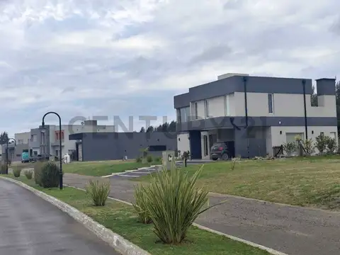 Terreno en Venta en Club de campo Cruz del Sur, USD 44.900