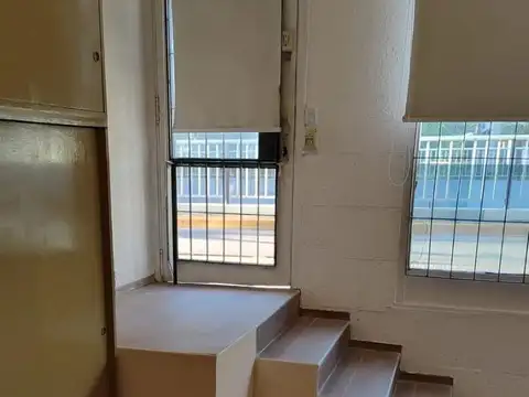 Depto Tipo Casa en Alquiler de Monoambiente