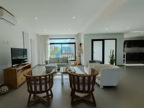Casa en Venta al Este