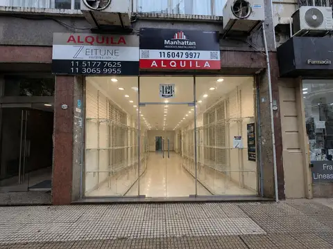 Local en Alquiler en Tribunales, $ 2.500.000