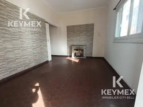 Casa en Alquiler en Los Hornos, $ 700.000