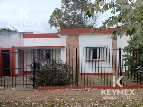Casa en Los Hornos en alquiler