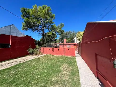Casa 2 ambientes con 1 baño