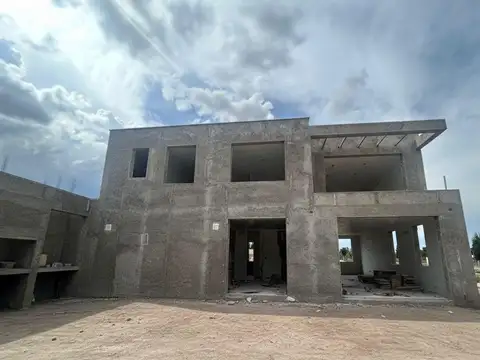 Barrio Privado Alzaga y Liniers (Chacras de Coria, Luján de Cuyo).
