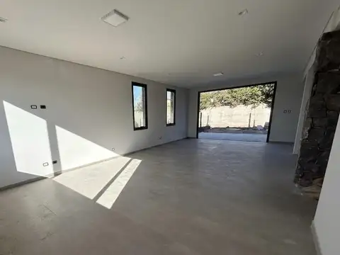 Casa en Venta en Chacras de Coria, USD 340.000