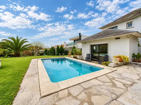 Casa en Venta en Playa Grande, USD 790.000