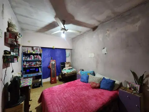 OPORTUNINDAD DE 2 CASAS EN UN LOTE A LA VENTA EN LIBERTAD, MERLO - BS.AS.