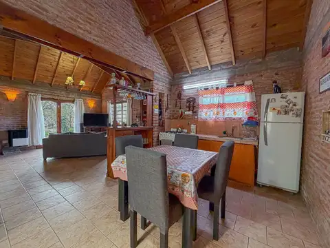 Casa 3 ambientes con 1 baño