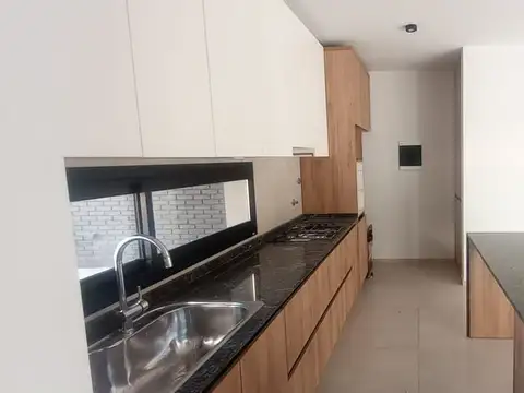 Depto Tipo Casa en Venta con 2 cocheras