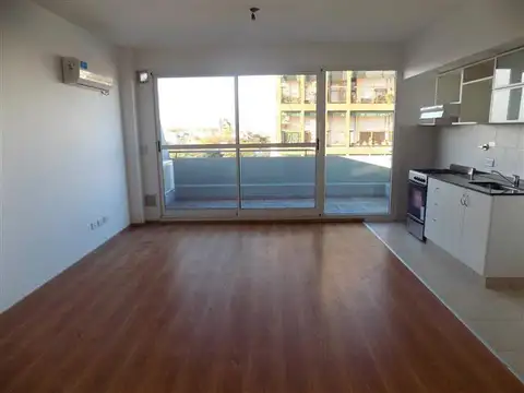 Monoambiente con gran balcón en Devoto (Sanabria al 2700)