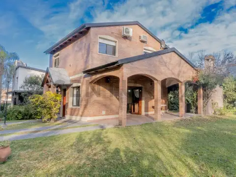 VENTA CASA COUNTRY GER PUEBLO ESTHER