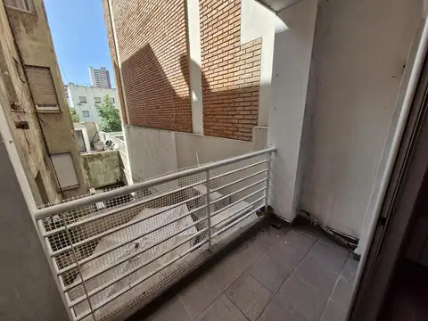 DPTO. 1 AMB y MEDIO  - Camacuá y Directorio (Plaza Misericordia)