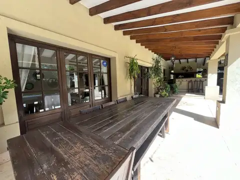 Casa en Venta al Este