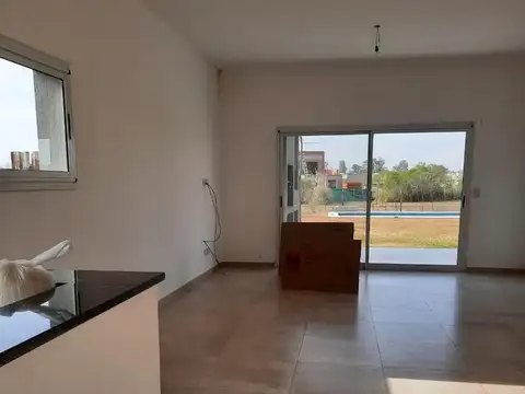 Casa en Alquiler de 3 dormitorios