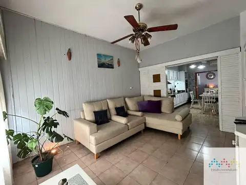 Casa 5 ambientes con 3 baños