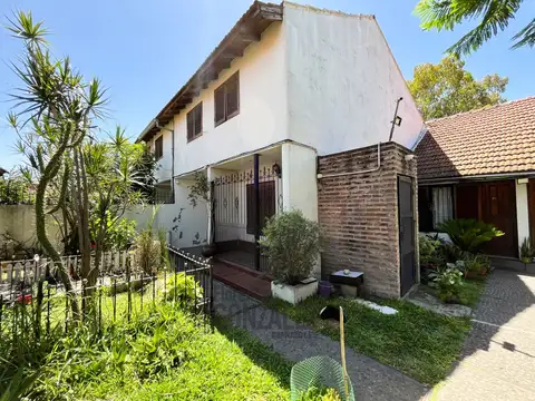 Depto Tipo Casa en Venta de 3 dormitorios