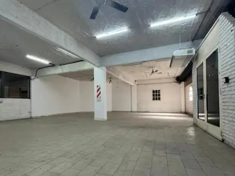 Local en Alquiler en Velez Sarsfield, $ 2.400.000