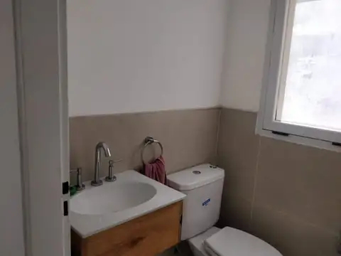 Casa  en Venta en Santa Guadalupe, Pilar del Este, Pilar