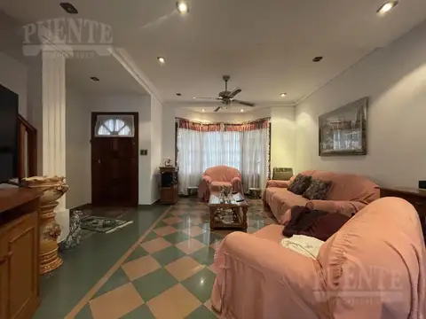 Casa en Venta en Banfield, USD 300.000