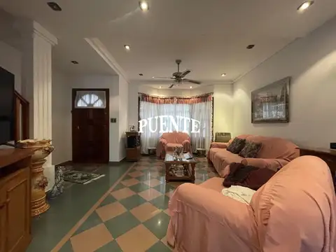 Casa en Venta en Banfield, USD 270.000