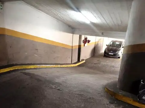 Excelente cochera en Paermo