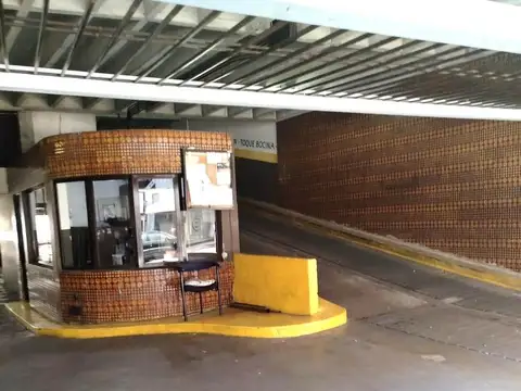 Excelente cochera en Paermo