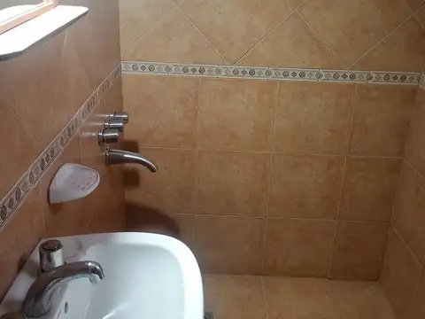 Casa en Venta con 4 cocheras