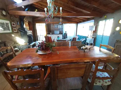 VENTA COMPLEJO CABAÑAS YACANTO CON ARROYO 10 HA