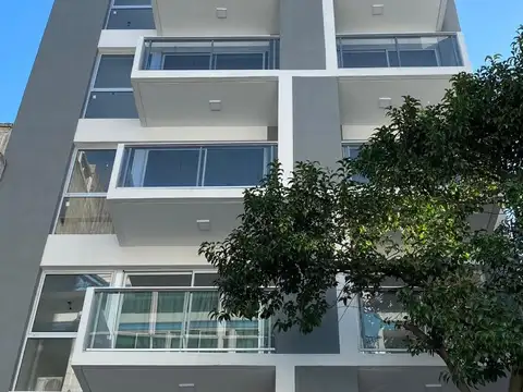 Excelente Monoambiente con Parrilla Eléctrica a 2 Cuadras de La Uade y Demás Facultades