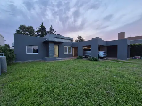 Casa de Tres Dormitorios En Campos de Esther